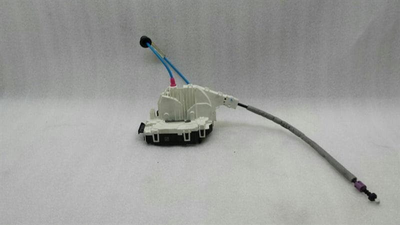 MERCEDES-BENZ Mercedes CLA W117 RRH door lock A0997305800 door lock rear right keyless go
