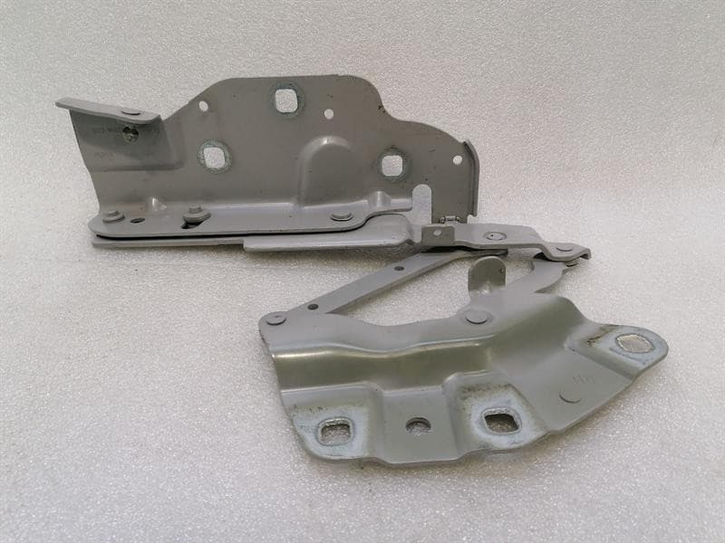 JAGUAR JAGUAR i-PACE X590 EV400 Bonnet Hinge RHS J9D3-16800-AC Hood Hinge Right