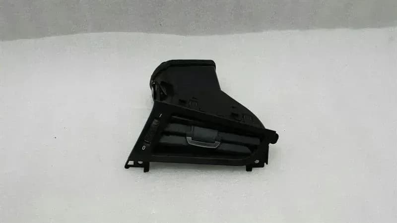 BMW Z4 E89 RHD Right Front Air Vent 9173538 Right Hand Drive