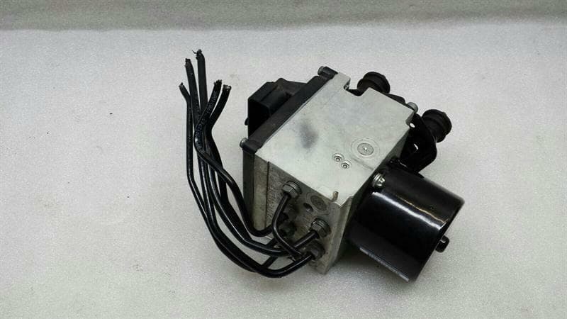 VW VW Passat 3C 2010 ABS pump 3C0614109AF hydraulic block