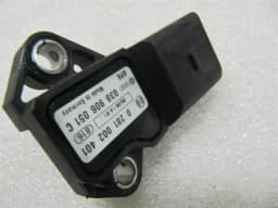 VW Volkswagen Passat 3C pressure sensor 038906051C pressure sensor — thumbnail 1