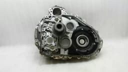 MERCEDES-BENZ MERCEDES CLA W117 W246 CLUTCH HOUSING SHAFT A2462704900 FLYWHEEL HOUSING — thumbnail 1