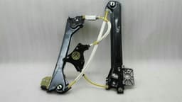 MERCEDES-BENZ Mercedes CLA W117 right rear door winder window regulator rear right — thumbnail 1