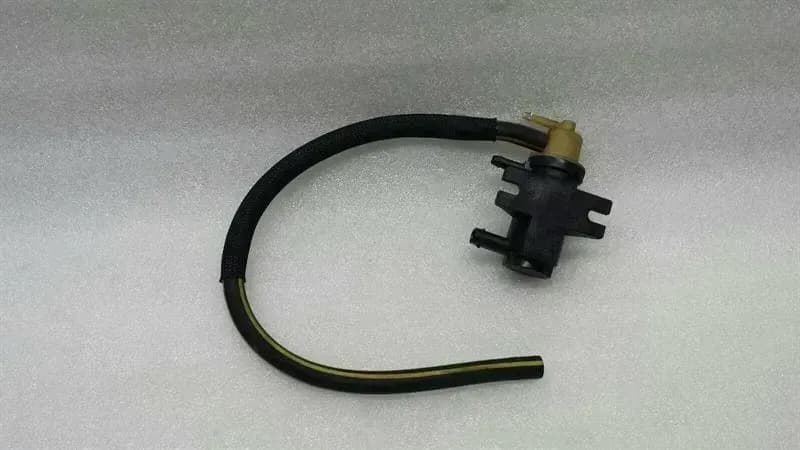 Mercedes E Class W212 Pressure Valve A0091533128 Pressure Converter Turbocharger