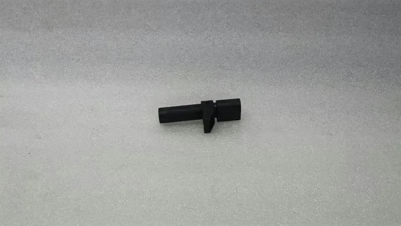 MERCEDES-BENZ Mercedes E Class W212 Crankshaft Sensor A2761530128 Crankshaft Sensor