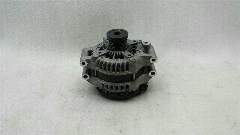 BMW BMW Z4 E89 Alternator 7552815 Alternator 170A