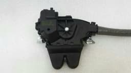 MERCEDES-BENZ 2012 MERCEDES E CLASS W212 TAILGATE LOCK A2047500185 BOOT LOCK — thumbnail 3