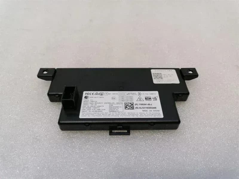 TESLA Tesla Model 3 Electronic Module 1100241-00-J Control Unit CENTRAL LOCKING