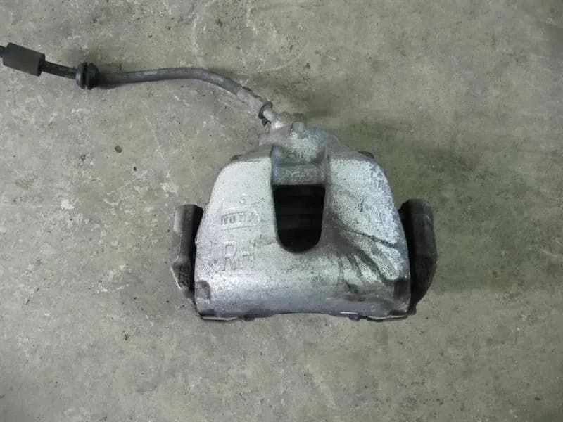 VOLVO Volvo S40 V50 right front calliper 36000484 36000481 front right caliper