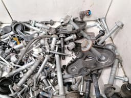 TESLA TESLA MODEL 3 STANDARD RANGE SCREENS BOLTS FROM ONE CAR SET SCREWS — thumbnail 9