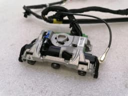 TESLA Tesla Model 3 Electronic Module 1143746-01-D Controller Triple Camera Set — thumbnail 2