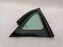 TESLA Tesla Model 3 Right Rear Quarter Glass 1514979-01-C Door Panel 1/4 Rear — thumbnail 3