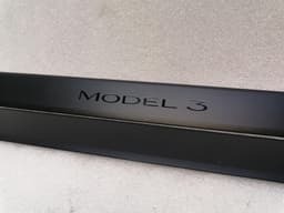 TESLA Tesla Model 3 Long Range Front Door Sill Set 1504763-00-B Front Door Bar — thumbnail 10