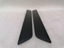 TESLA Tesla Model 3 Long Range Front Door Sill Set 1504763-00-B Front Door Bar — thumbnail 3