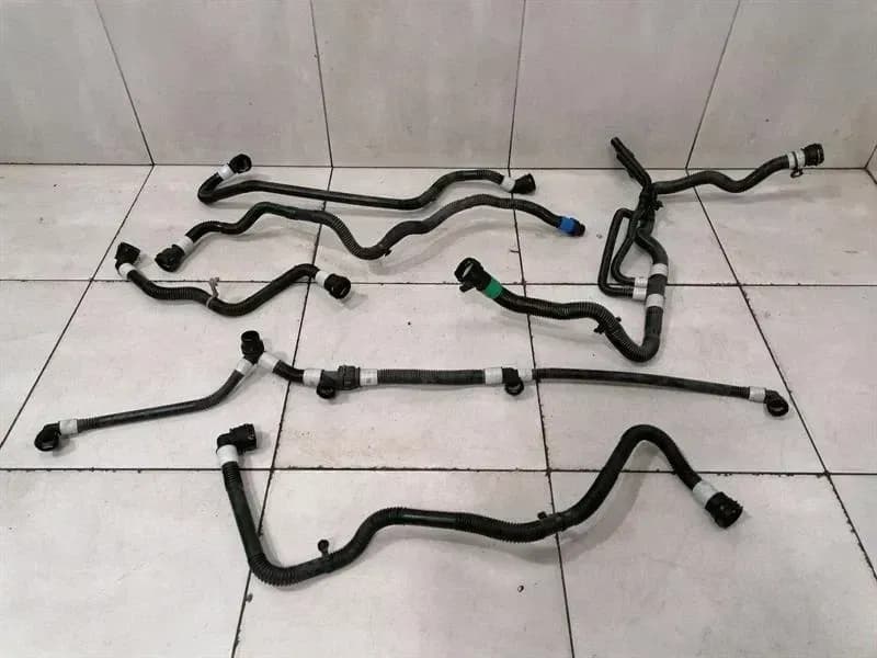 TESLA Tesla Model 3 Cooling Pipe RWD 15047351-00-B Cooling Water Hose Pipe