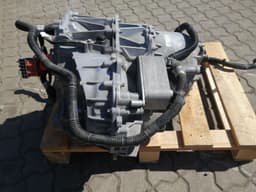TESLA TESLA MODEL 3 STANDARD RANGE ENGINE 1587740-00-A REAR MOTOR 3D6 — thumbnail 9