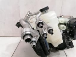 TESLA TESLA MODEL 3 STANDARD 1547595-A2-F SUPERMANIFOLD Coolant Assembly behälter — thumbnail 8