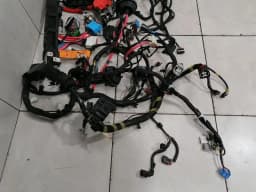 TESLA Tesla Model 3 Standard Range Wiring Loom 2567964-08-C Right Hand Drive RHD — thumbnail 5