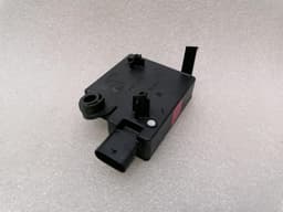 TESLA Tesla Model 3 STANDARD RANGE Electronic Module 1097855-00-H Control Unit Body — thumbnail 8