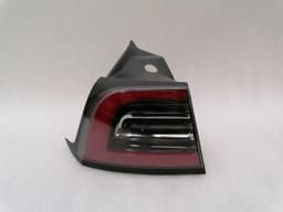 TESLA Tesla Model 3 Left Rear Light 1077397-00-H Tail Light Rear Left — thumbnail 1