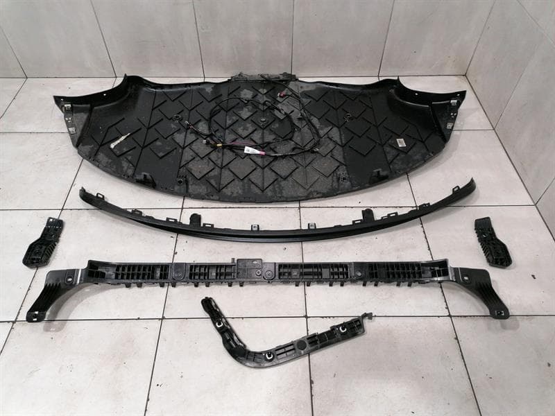 Tesla Model 3 Standard Range Undertray 1135410-00-A Underbody Trim