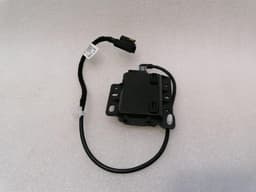 TESLA TESLA MODEL 3 STANDARD RANGE Electronic module 1093295-00-A Controller USB AUX — thumbnail 2