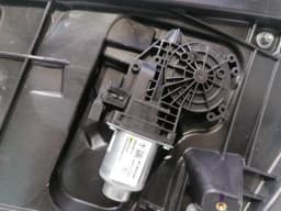 TESLA Tesla Model 3 Right Rear Door Winder 1616445-99-A Window Regulator Rear Right — thumbnail 2