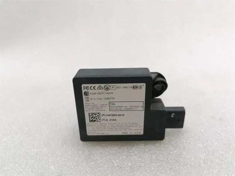 Tesla Model 3 STANDARD RANGE Electronic Module 1097855-00-H Control Unit