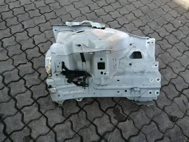 Tesla Model 3 Left Front Chassis Leg 1073791-S0-J Left Front Wheelhouse