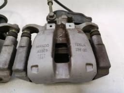 TESLA Tesla Model 3 Rear Brake Caliper Set 1044631-00-D Rear Caliper Set — thumbnail 3