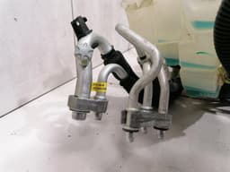 TESLA TESLA MODEL 3 1523001-00-D SUPERMANIFOLD Coolant Assembly behälter — thumbnail 5
