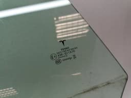 TESLA Tesla Model 3 Right Rear Door Glass 1077905-99-C Door Window Rear Right — thumbnail 6