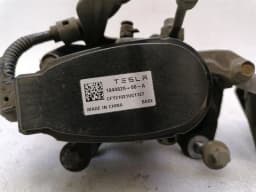 TESLA Tesla Model 3 Standard Range Rear Caliper 1044625-00-A Rear Brake Caliper SET — thumbnail 7