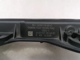TESLA Tesla Model 3 Standard Range Door handle 1528115-00-C door handle RIGHT RIGHT — thumbnail 9