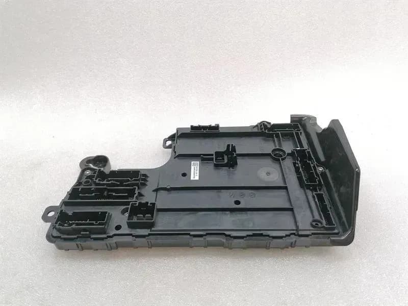 TESLA Tesla Model 3 Standard Range Electronic module 1567359-00-B ECU