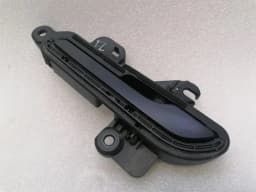 TESLA Tesla Model 3 Standard Range Door handle 1528114-00-C door handle LEFT LEFT — thumbnail 3