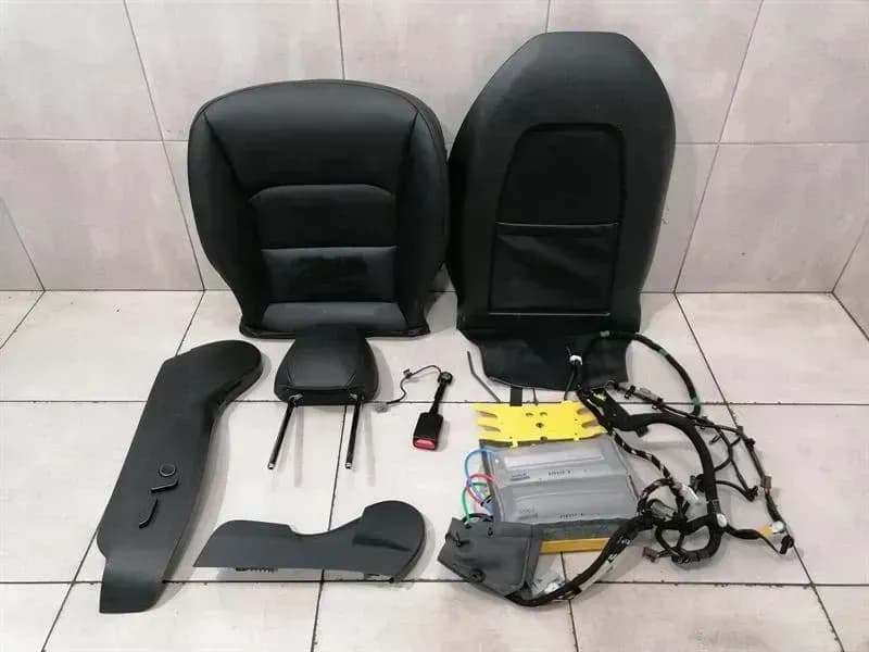 TESLA Tesla Model 3 STANDARD RANGE Seatpad RIGHT FRONT Seat COVERS