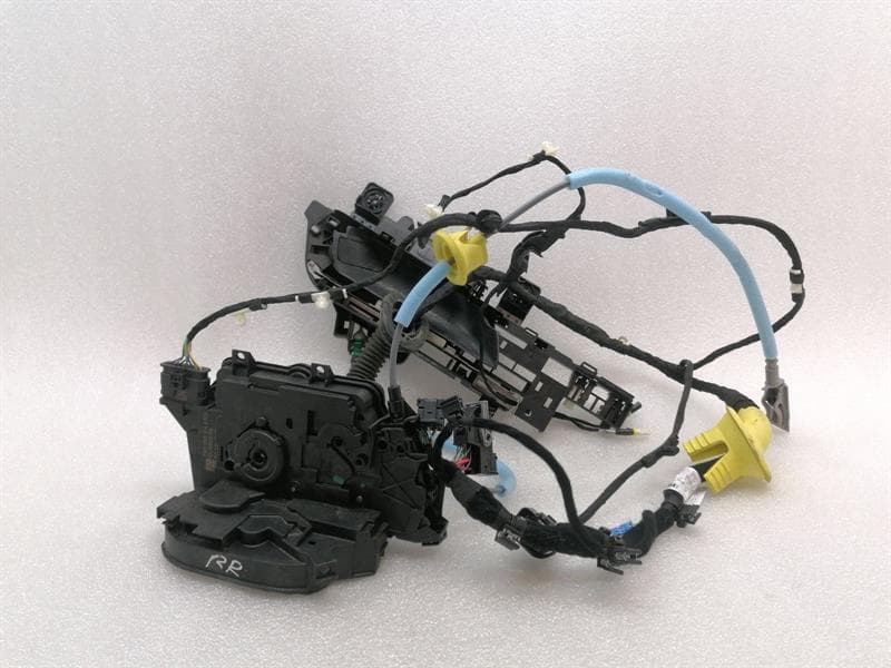 BMW BMW iX i20 40 door lock rear right 5a258c8 door lock rear right