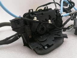 BMW BMW iX i20 40 door lock front right 5a258c6 door lock front right — thumbnail 6