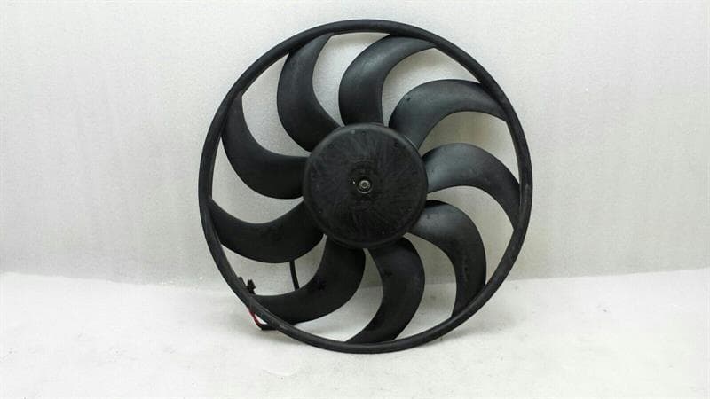 BMW BMW 1 Series F21 F20 fan electric fan 7640508 radiator fan 300W B37D15A