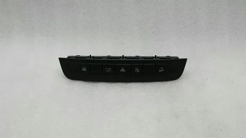 MERCEDES-BENZ Mercedes GLA X156 Switch Block A1569053501 Switch Block