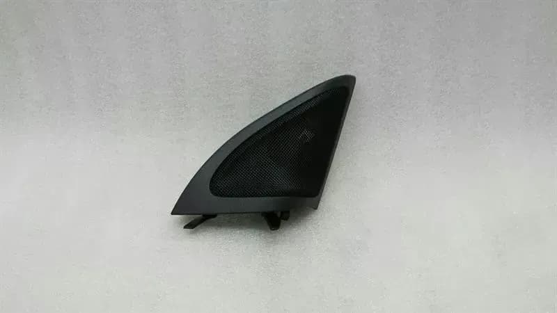 MERCEDES-BENZ Mercedes GLA X156 Right Door Tweeter A1567200211 Speaker Front Right