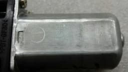 MERCEDES-BENZ Mercedes GLA X156 RRH door window engine A2469063200 power window motor rear RE — thumbnail 3