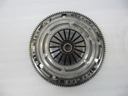 VW VW Lupo 1.2 2012 Flywheel + Clutch 04C105269B 03D141031D 03D141025D ZMS flywheel — thumbnail 9