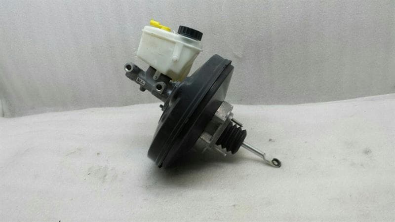 BMW BMW Z4 E89 brake booster 6786750 brake servo master cylinder N20B20A