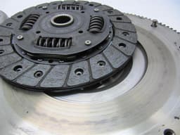 VW VW Lupo 1.2 2012 Flywheel + Clutch 04C105269B 03D141031D 03D141025D ZMS flywheel — thumbnail 4