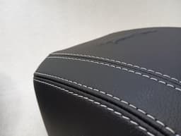 JAGUAR JAGUAR i-PACE X590 EV400 HEADRESTS LOGO LEATHER LEATHER Headrests — thumbnail 6