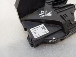 JAGUAR Jaguar i-PACE X590 rear left door lock J9D3-24995-AF door lock rear left — thumbnail 8