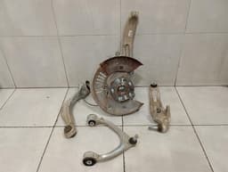 JAGUAR JAGUAR i-PACE X590 EV400 Left Front Hub M9D3-3K186-AB Wheel Bearing Housing Front LH — thumbnail 1