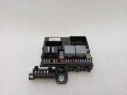 JAGUAR JAGUAR i-PACE X590 EV400 Fuse Box M9D3-14N030-AB Fuse Box — thumbnail 1